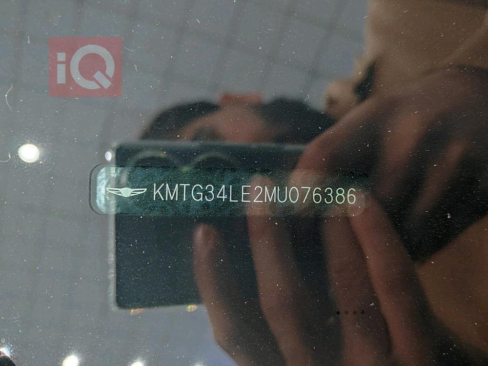 جنسس G70